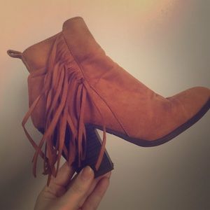 Camel fringe heeled ankle boots